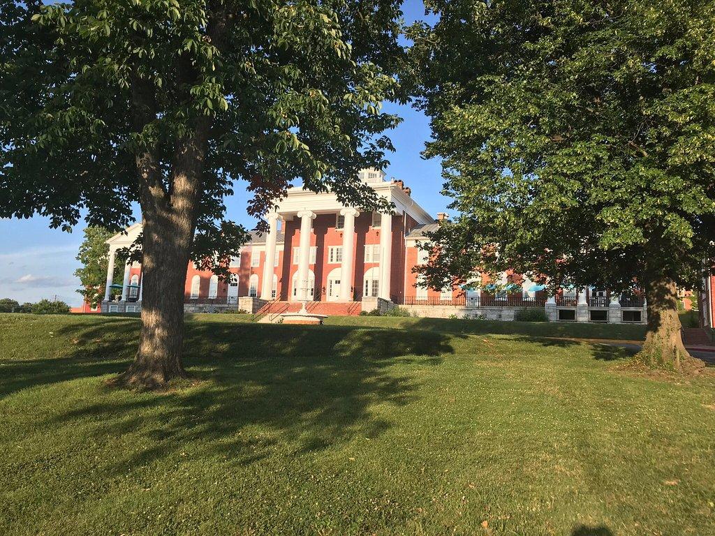 The Blackburn Inn And Conference Center Staunton Exterior foto